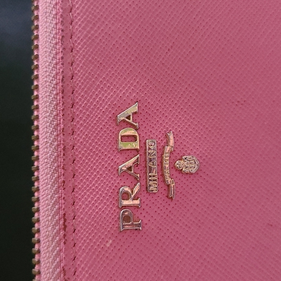 Pink Prada wallet - Picture 4 of 7